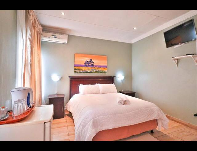 BUSINESS FOR SALE IN MUCKLENEUK